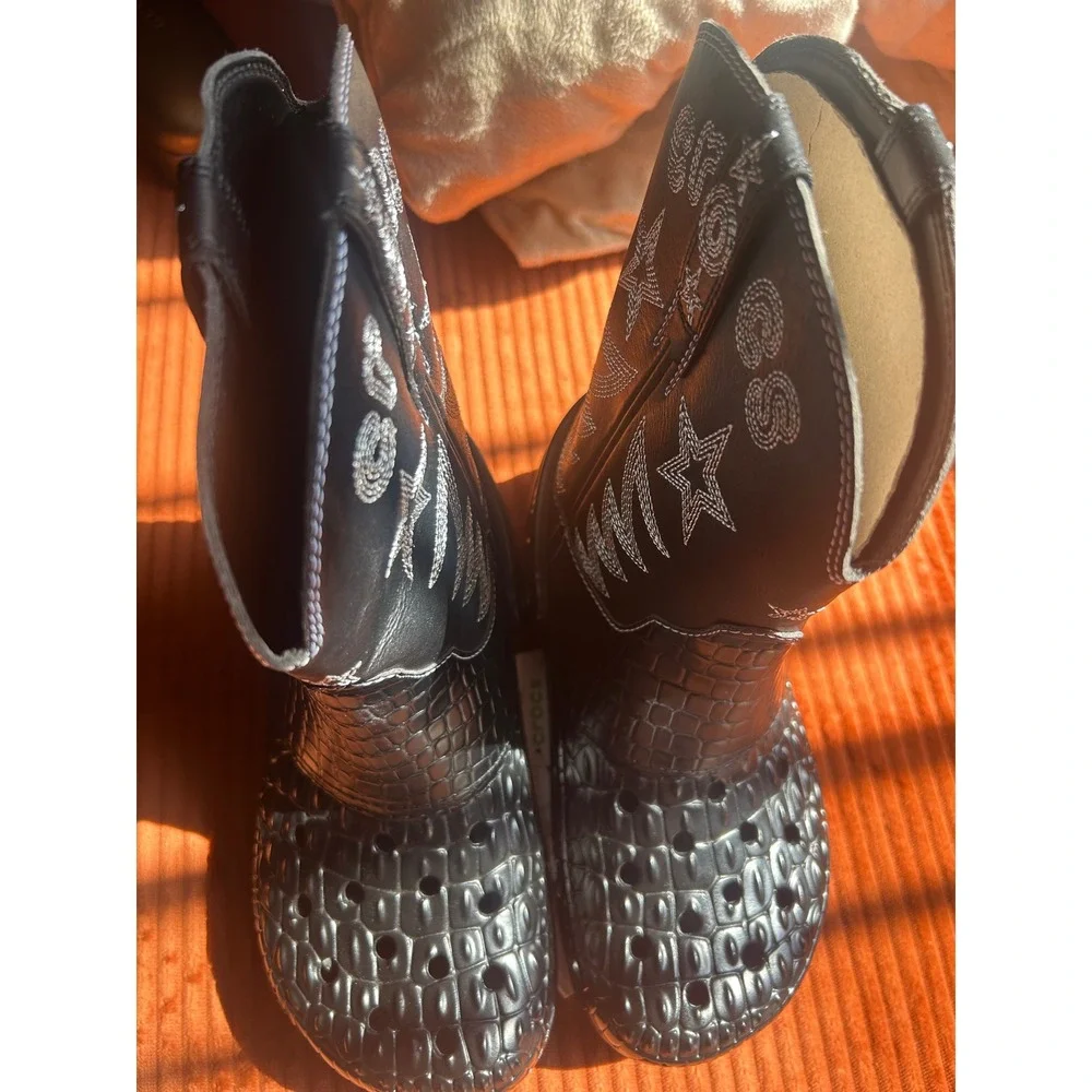 Crocs Classic Cowboy Boot Women's Size 7 Black New Metallic Embroidery - Picture 7 of 7